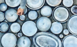 Serax Pure Schaal Met Borden ø 24 Cm Keramiek Blue Glazed 3-delig -Rhythm & Rizz pure 2020 1 990x600 16